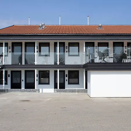 A Roskilde 4*